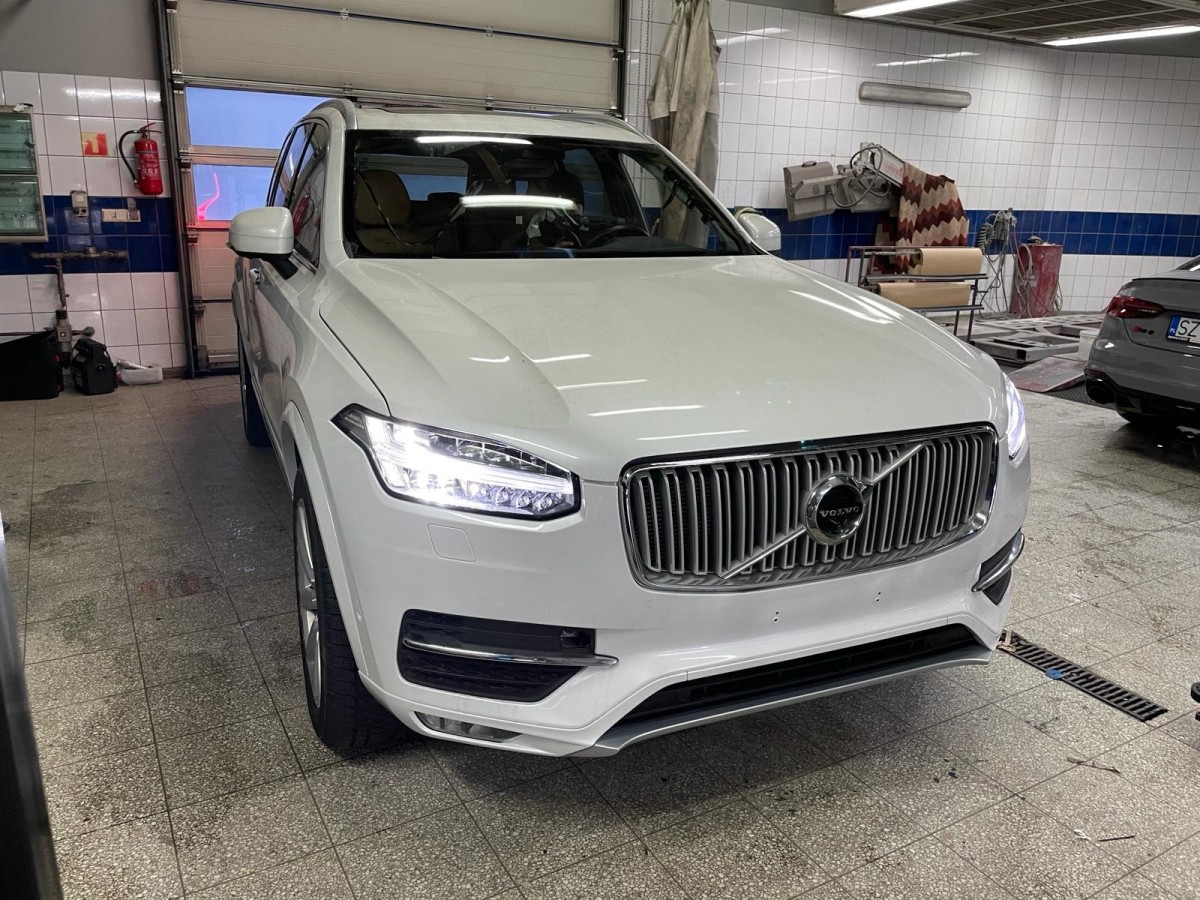 Volvo XC90