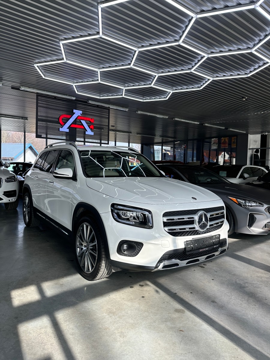 Mercedes GLB