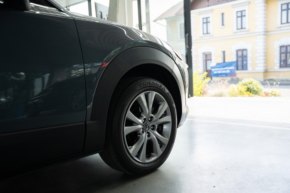 mazdacx-04