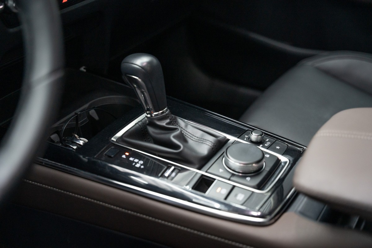 mazdacx-21