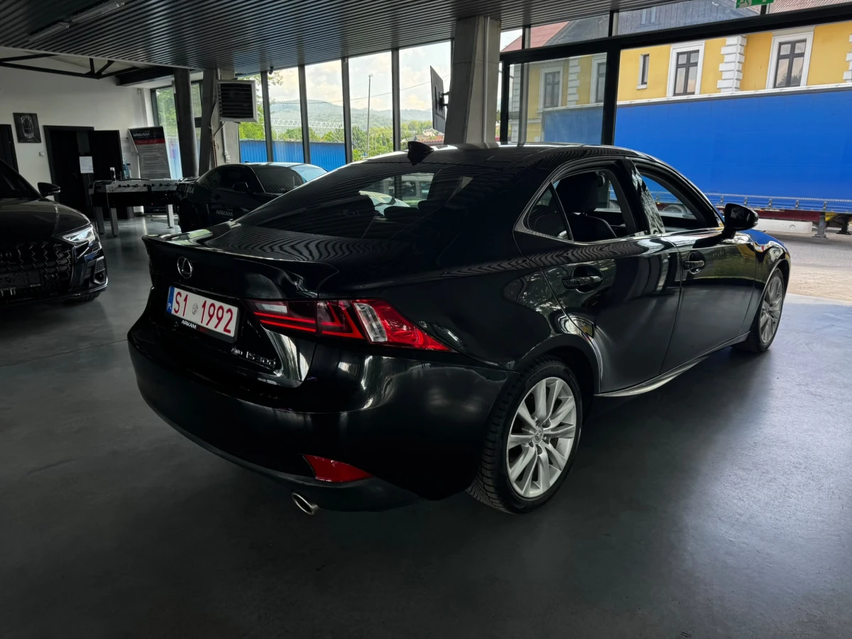 Lexus IS300