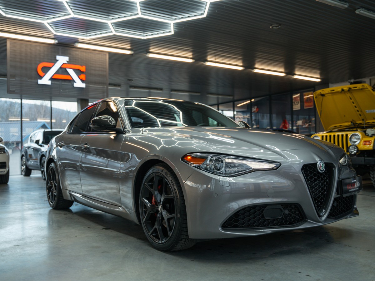 Alfa Romeo Giulia 2.0 280 KM Ti